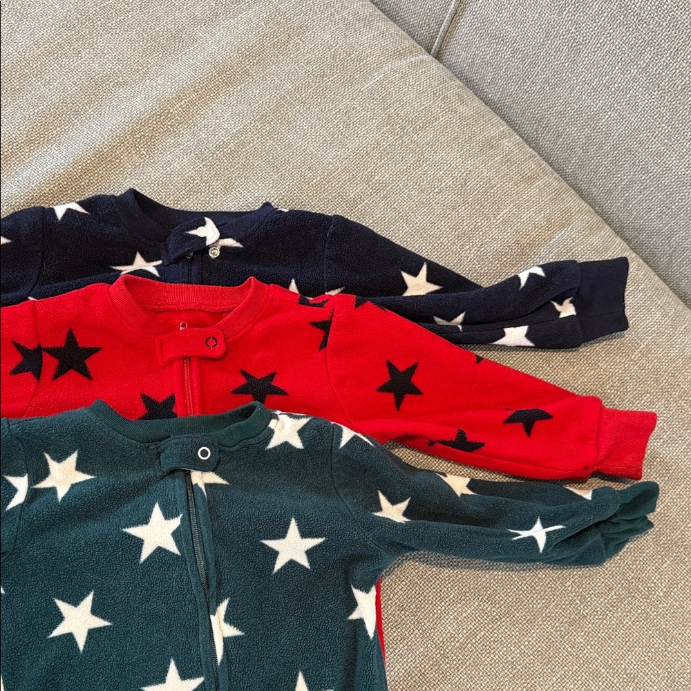 Primary Star Patterned Baby Fleece Onesies